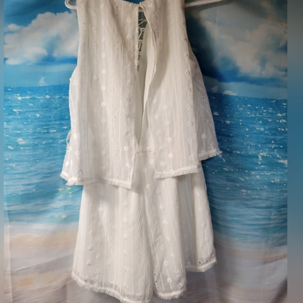Moon River Anthropologie NWOT White Eyelet Shorts‎ Romper Size Medium
